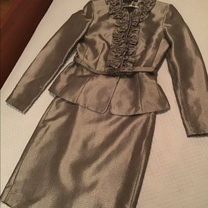 Women’s suit